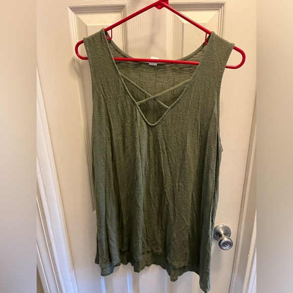 Old Navy Luxe tank - Picture 1 of 2